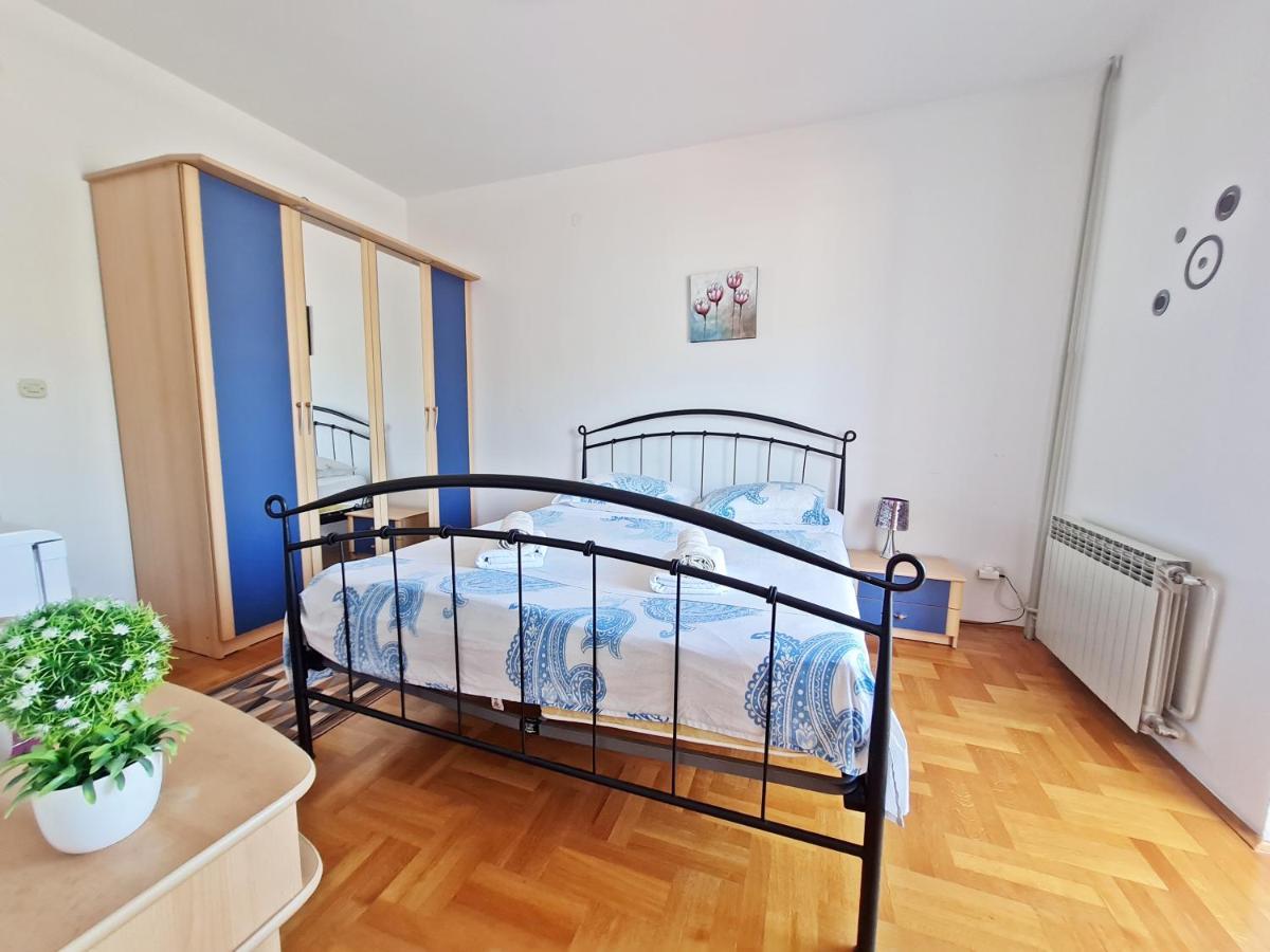 Rooms And Apartments Porat Stobrec Ngoại thất bức ảnh