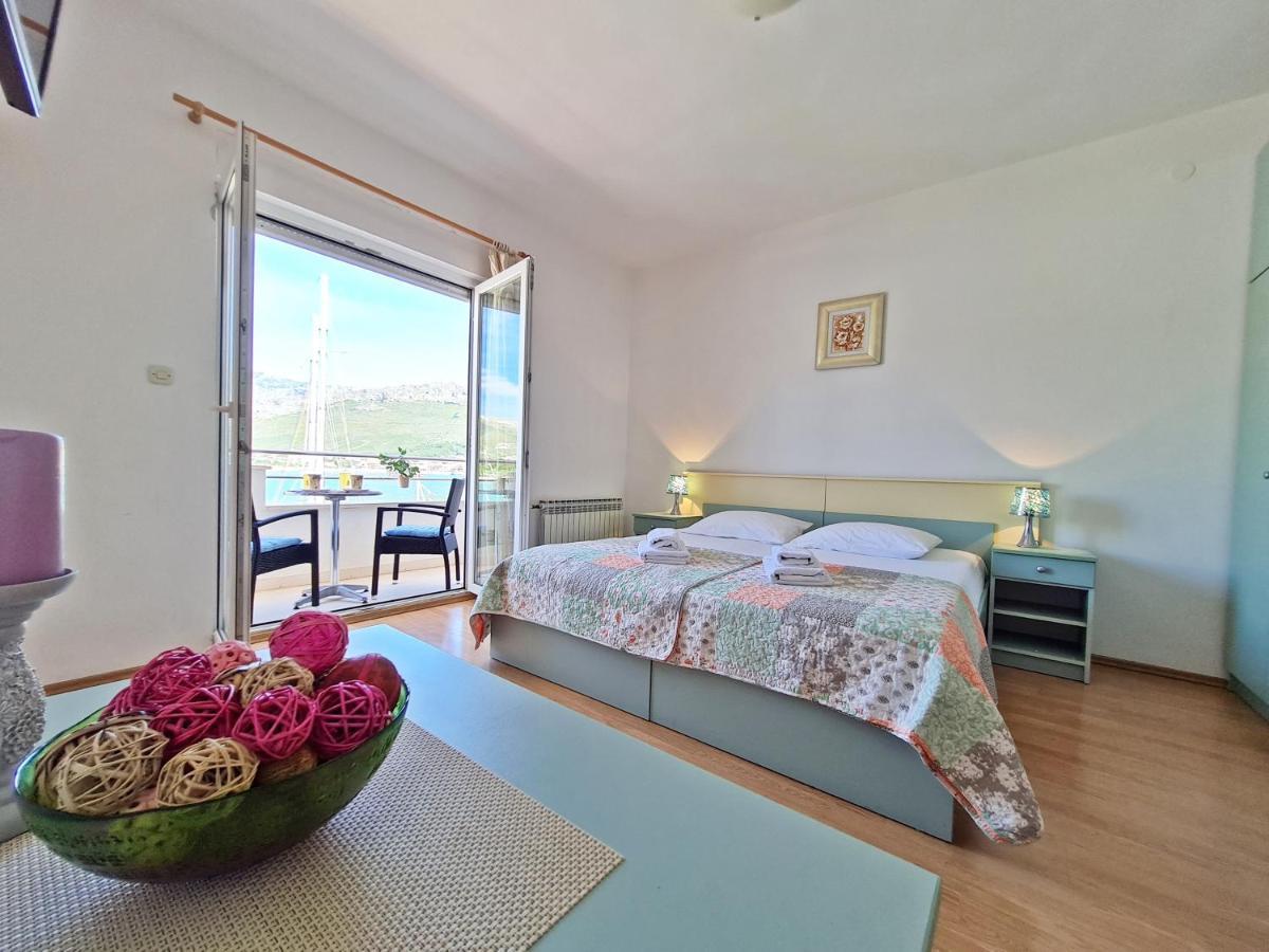 Rooms And Apartments Porat Stobrec Ngoại thất bức ảnh