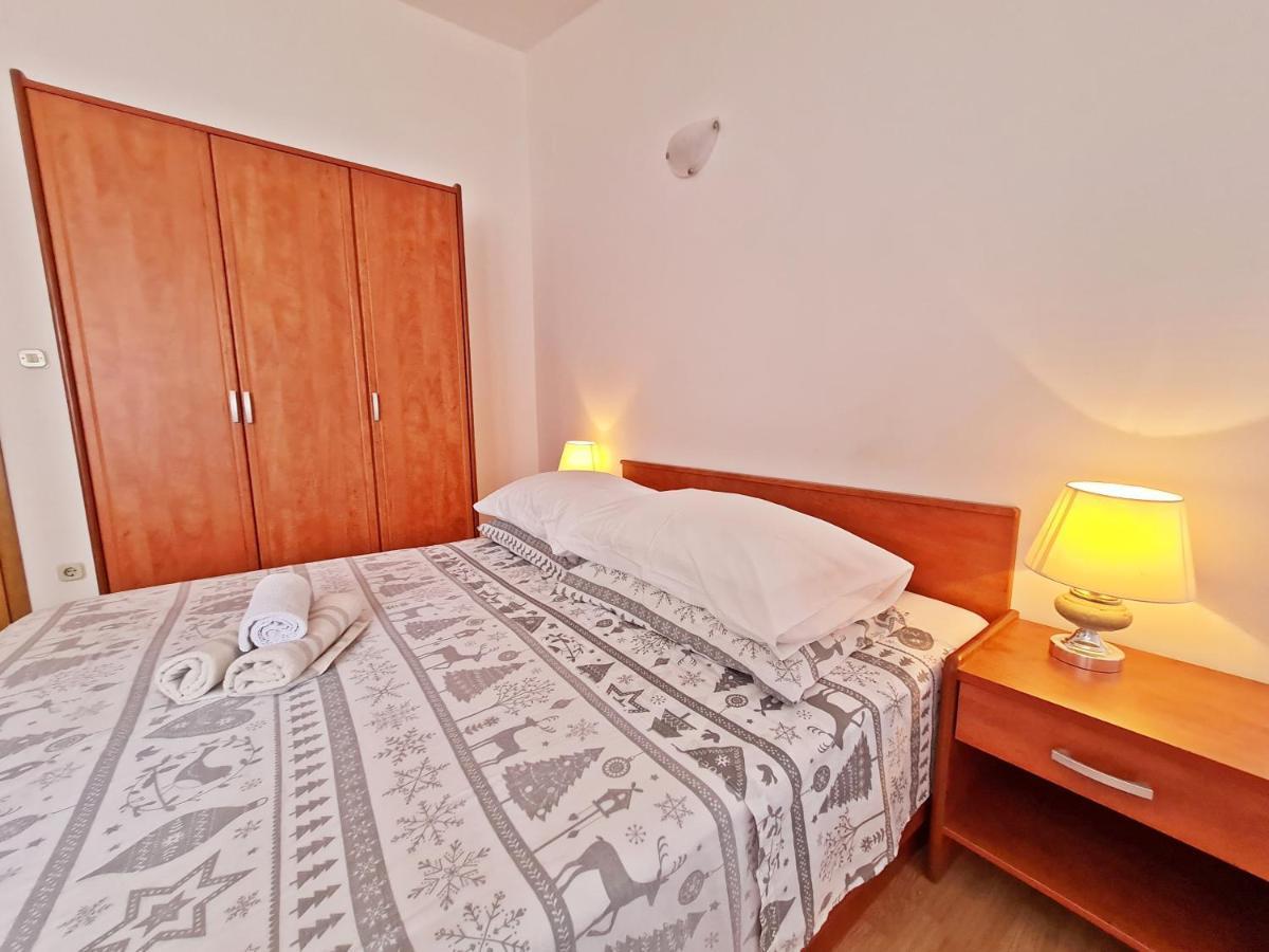 Rooms And Apartments Porat Stobrec Ngoại thất bức ảnh