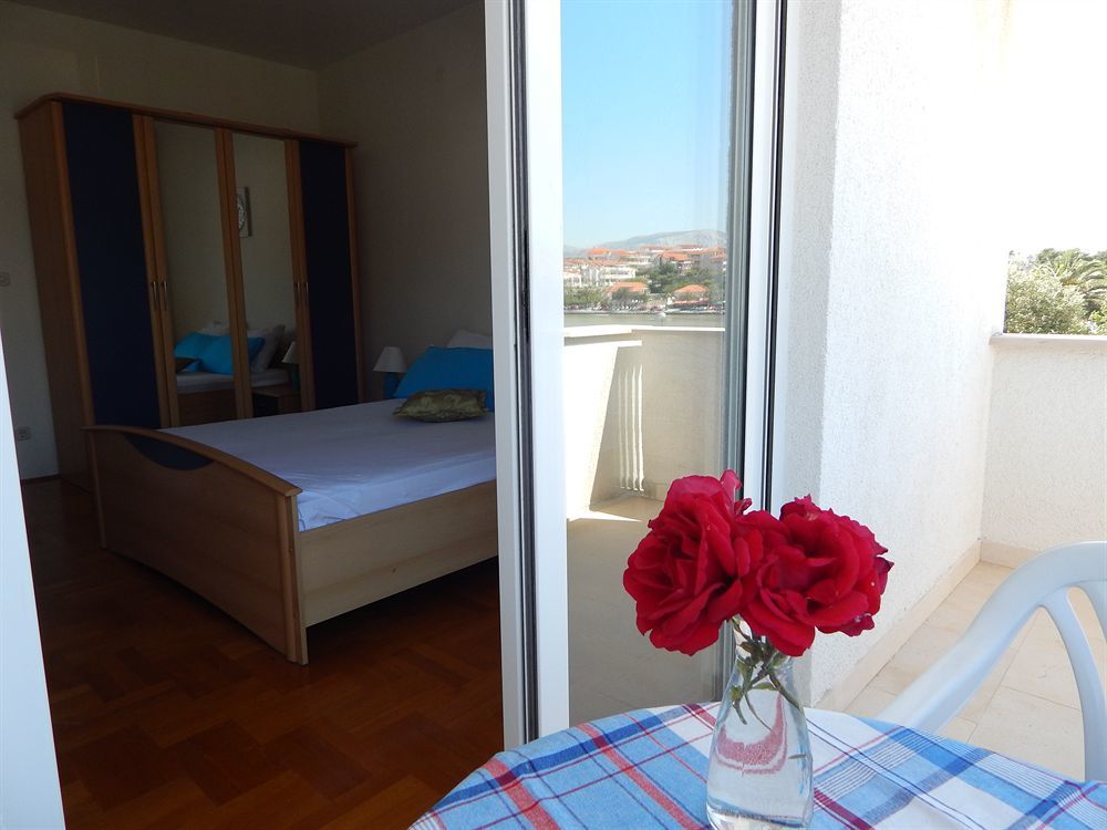 Rooms And Apartments Porat Stobrec Ngoại thất bức ảnh