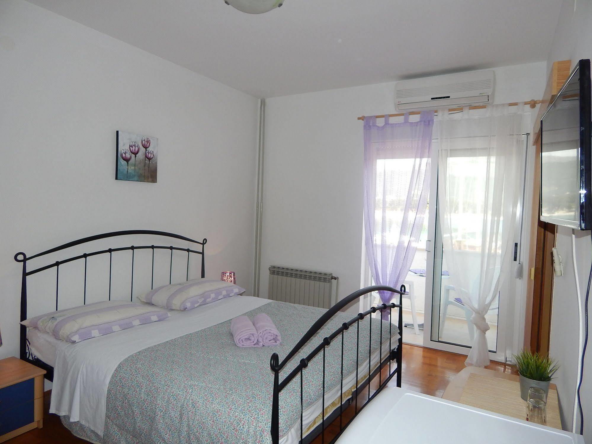 Rooms And Apartments Porat Stobrec Ngoại thất bức ảnh